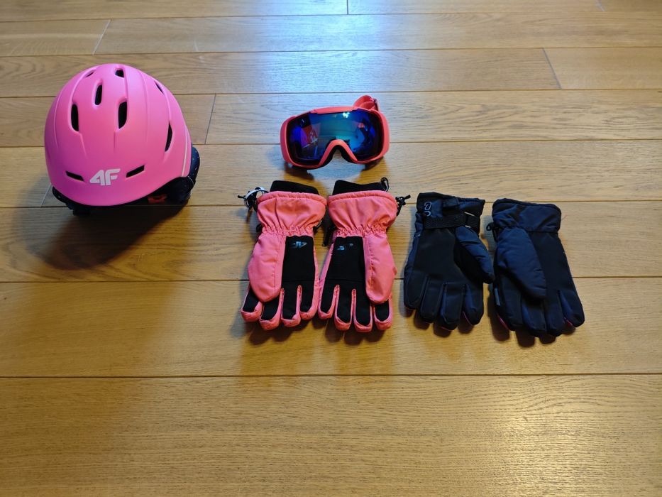 Kask narciarski + gogle + rękawiczki