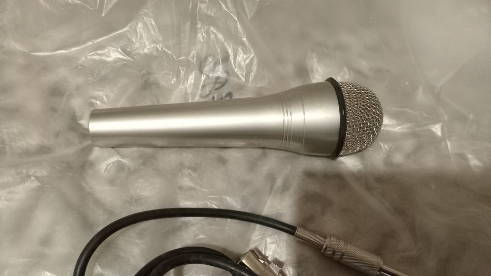 Мікрофон. караоке.