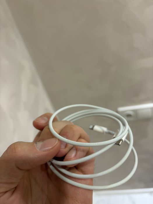 Кабель Apple USB-C to Lightning