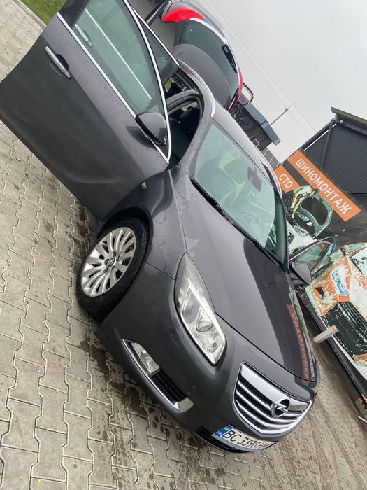Продам Opel Insignia