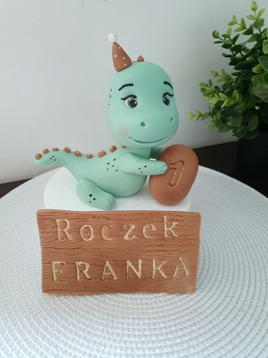 Figurka na tort z masy cukrowej  dinozaur