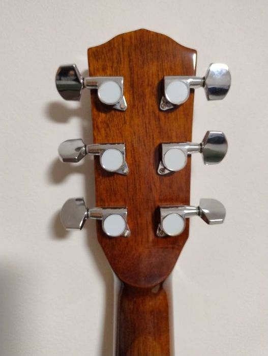 Gitara akustyczna Fender