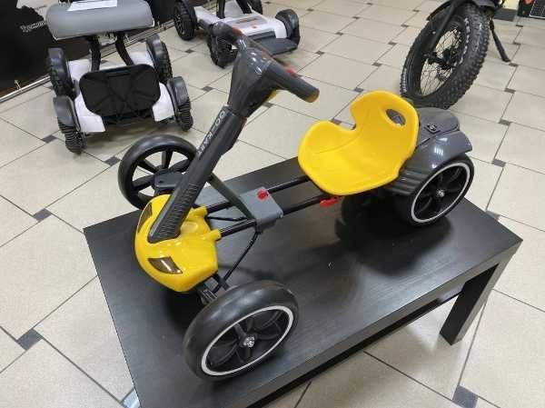 Дитячий електро карт Bambi M 6072 Пульт,світло,музика,складний