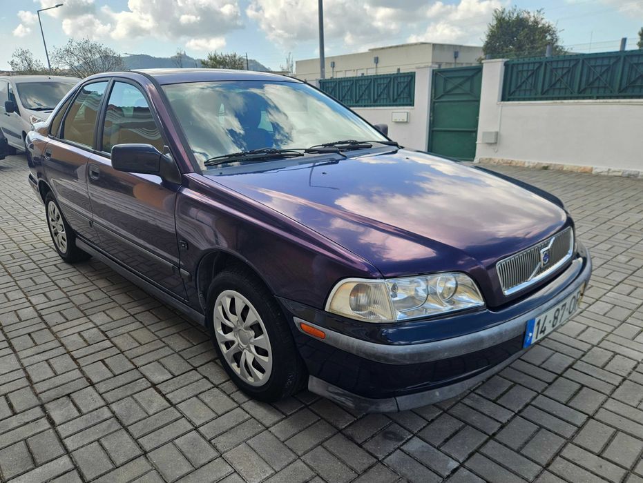 Volvo S40 1.9 D - Diesel