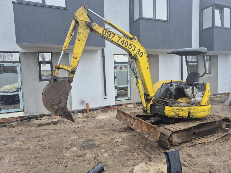 Продам обмен мини экскаватор Komatsu