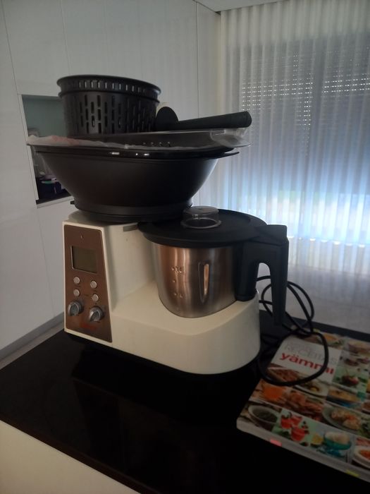 Yammi com todos acessórios