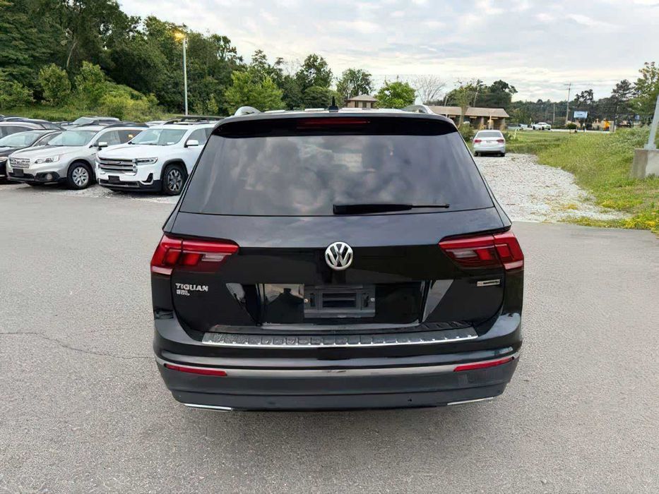 Volkswagen Tiguan 2.0T SEL Premium      2019