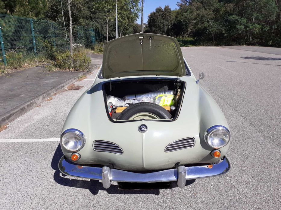 VW Karmann Ghia (descapotável)