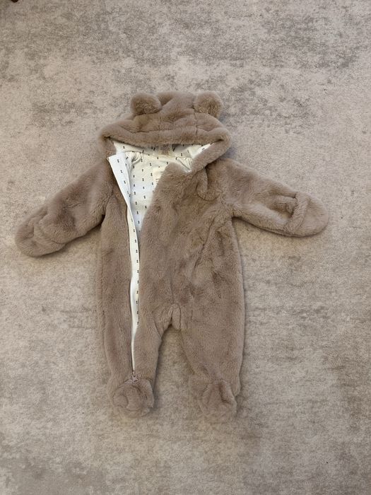 Kombinezom zimowy niemowlęcy - rozmiar 74 (6-9 miesięcy).