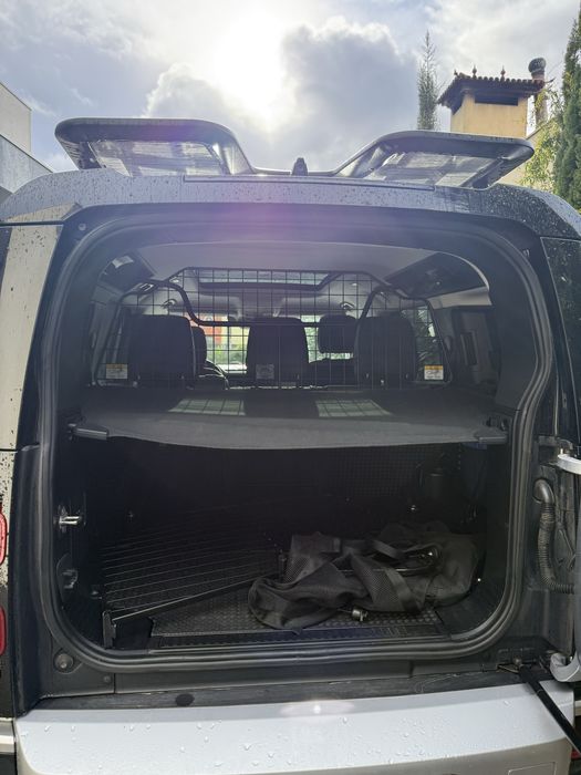 Grade divisória Defender 2020