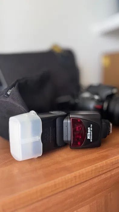 Lampa błyskowa Nikon SB-700 – oryginalna, stan bardzo dobry