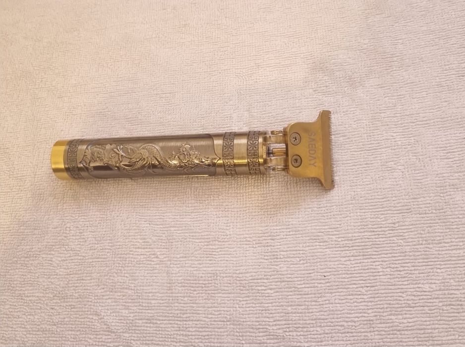 Máquina de Cortar Cabelo falta o Carregador