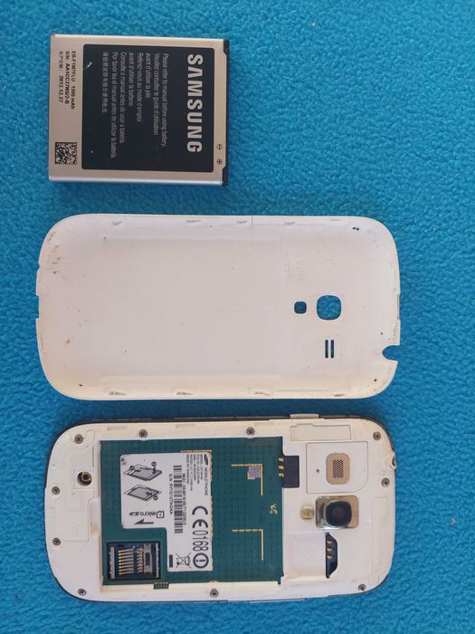 Смартфон Samsung Galaxy S3 III mini GT-I8190 на запчастини