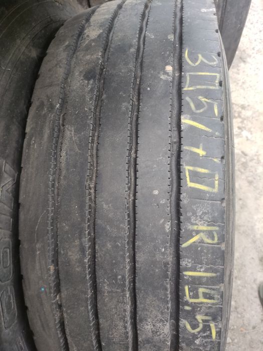 Продам вантажну гуму 305/70R19.5