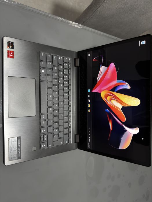 Portátil Lenovo Yoga 530