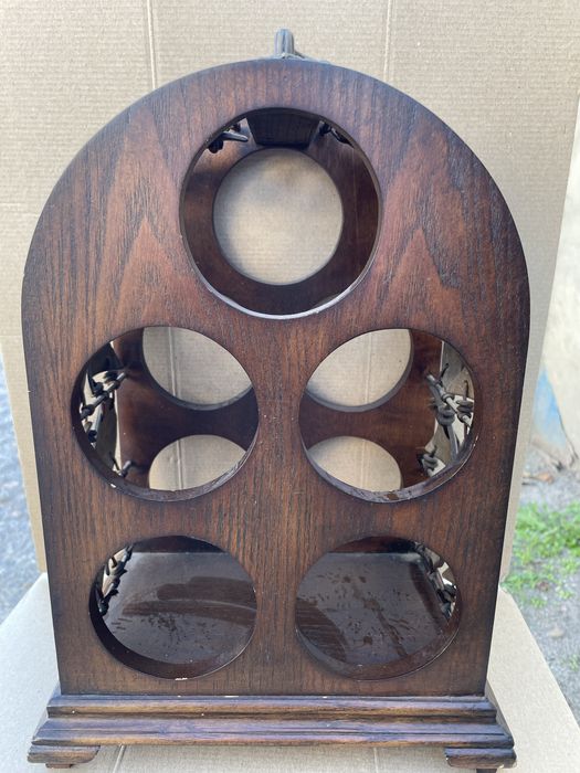 Оригинальная , стильнаяподставка под вино  и другие напитки