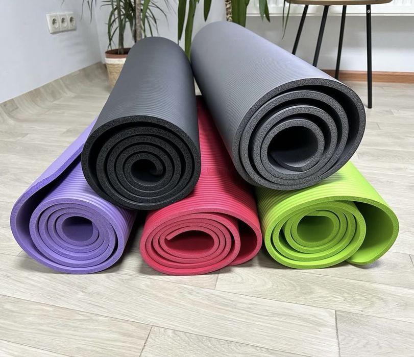 Килимок для фітнесу та йоги 1 см EasyFit NBR 10 мм коврик, каремат