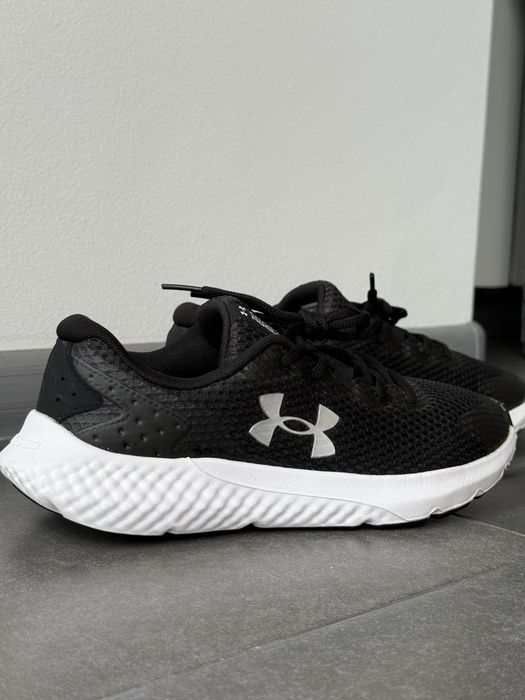 Жіночі кросівки Under Armour Charged Rogue 3, 38 розмір