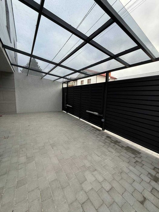 Продаю новий сучасний котедж з правом власності у Львові