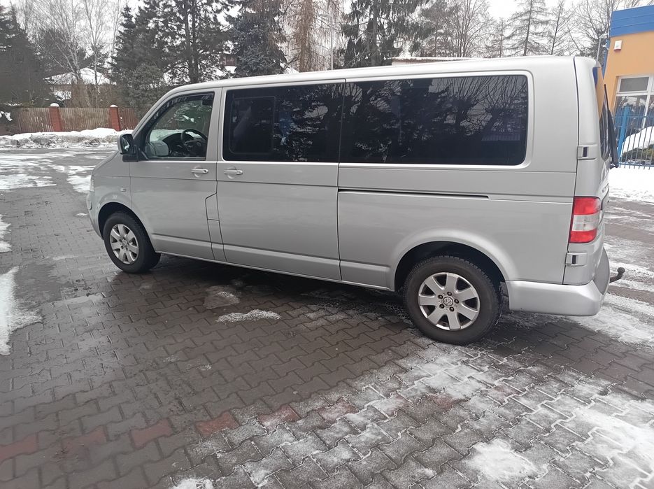 Volkswagen T5 Caravelle, 2008, 2.5 TDI 174 KM, 4Motion
Auto w bardzo d
