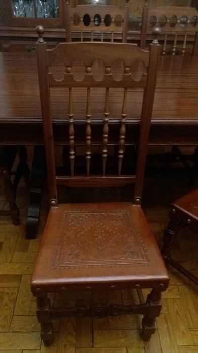 Mobília Clássica de Sala de Jantar