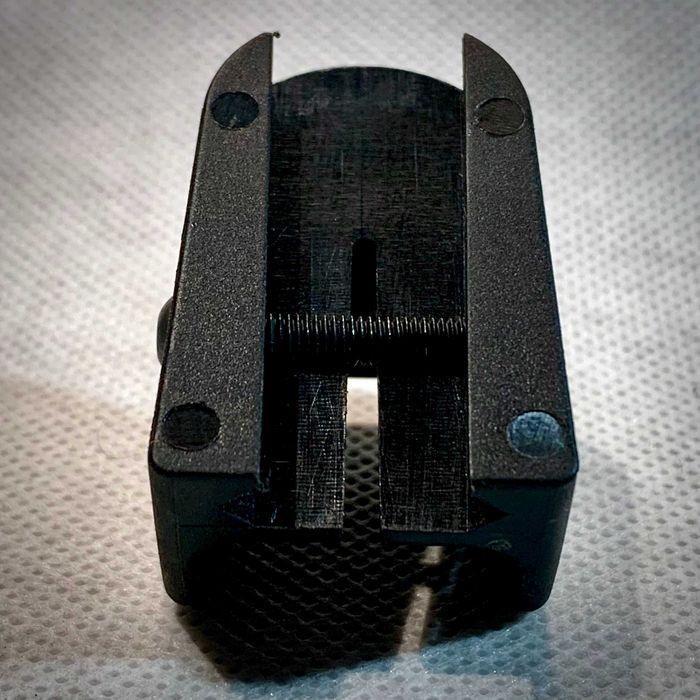 IMI Defense TTS Thumb Support Na Szynę Picatinny 1913 Czarny