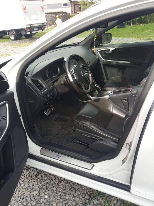 Volvo XC60 2014 2.4D 181KM