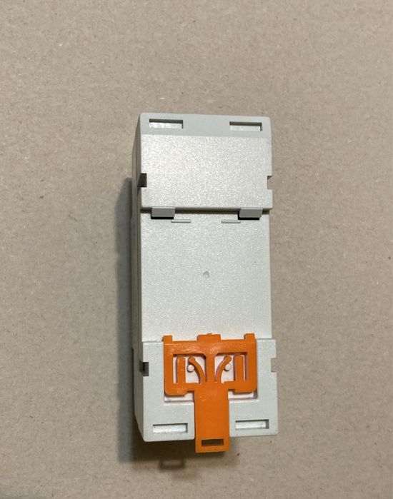 Cyfrowy programator czasowy AHC15A