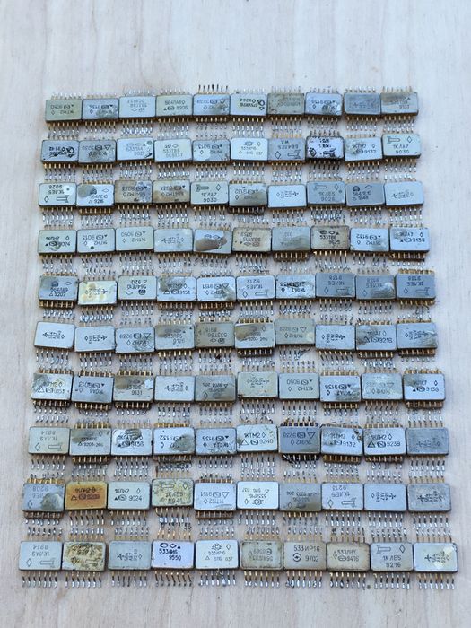 Мікросхеми типу 533ИР16 564ЛА7 та схожі в колекцію або на афінаж