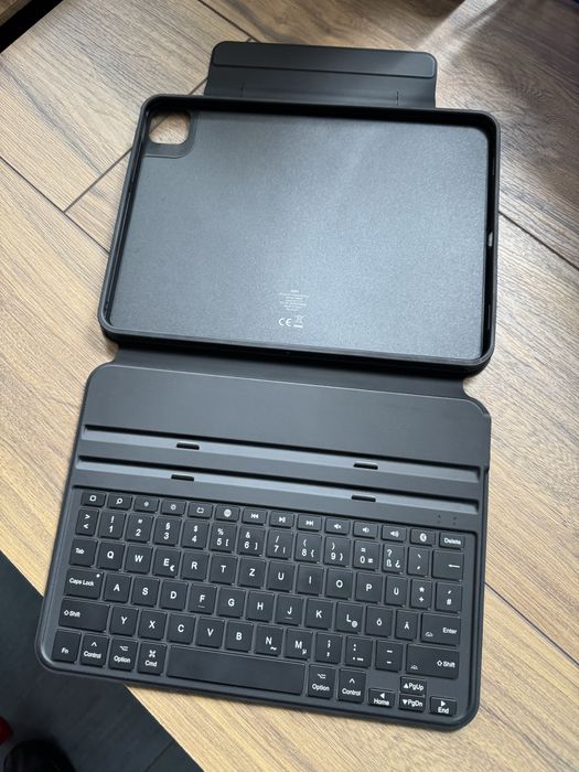 Чохол-клавіатура ESR Rebound Magnetic Keyboard Case 360 ​​US Layout-Black для iPad (А617)