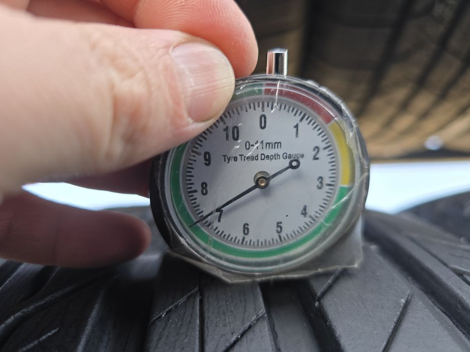 Шини 215.50.18 Bridgestone Turanza T001