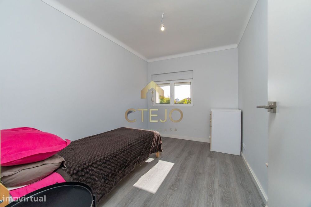 Apartamento T3 C/Arrecadação - Olivais Sul