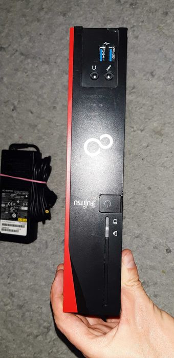 Fujitsu Futro S920 USFF AMD GX-415GA 4 по 1.5 GHz DDR3 Radeon HD 8330