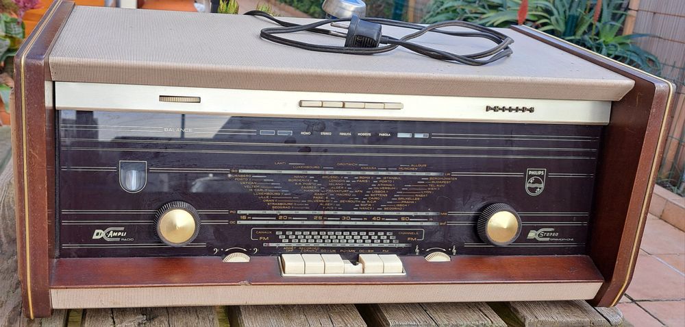 Rádio Vintage Philips Stereo Gramophone