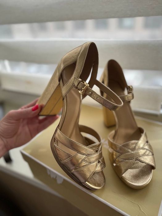 Босоножки Michael Kors