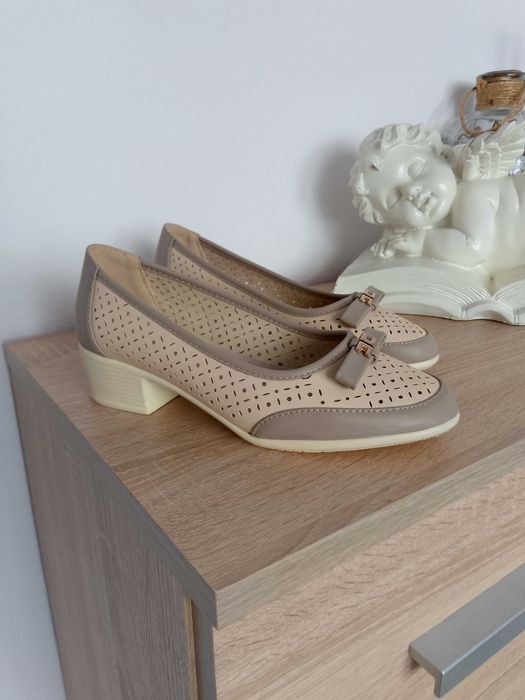 Nowe czółenka damskie 36 wygodne