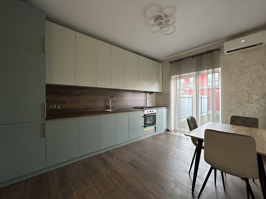 Таунхаус з ремонтом! Газ!