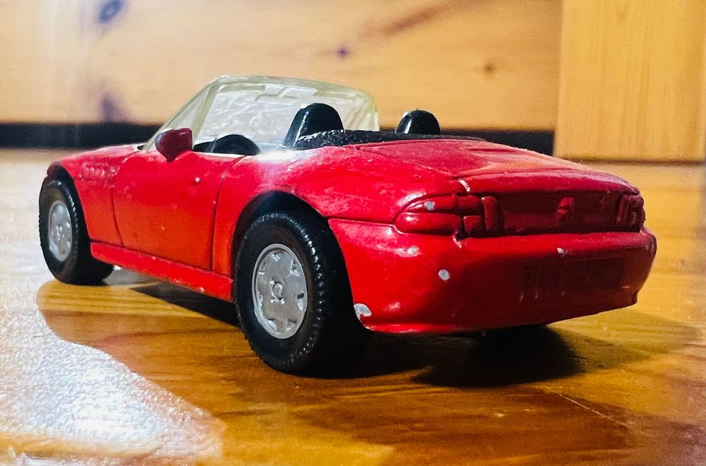 BMW Z3 1.9 0846 SIKU Cabrio Model czerwony cabriolet auto resorak