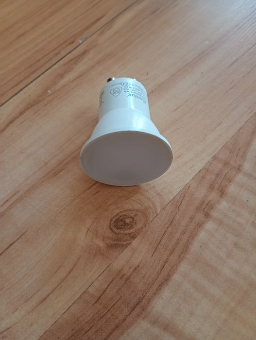 żarówka świetlówka LED GU10 240V 2,2W 3000K 180lm