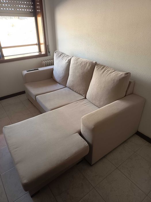 Sofá de cor Bege | Chaise Longue Reversível | Feira dos Sofás