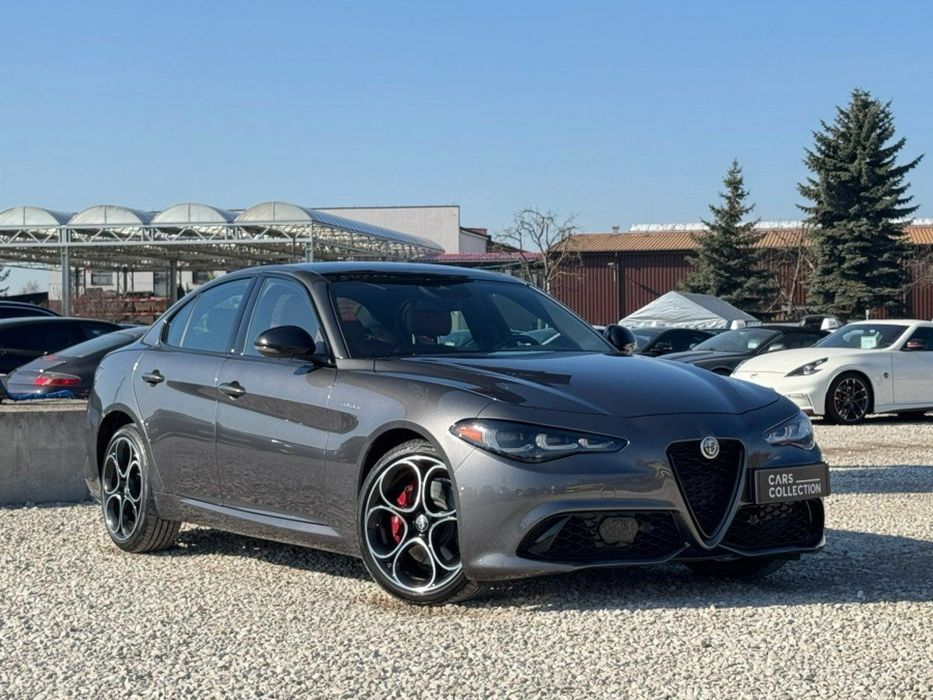 Alfa Romeo Giulia Panorama / Harman&Kardon / Asystent pasa / Key less / FV marża