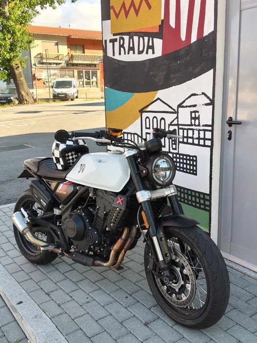 Mota Brixton Crossfire 500