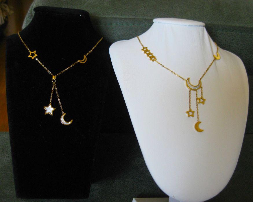 Colar Aço Dourado Duplo c/ Cruz e Perolas NOVO