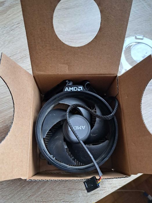 Procesor AMD Ryzen 5 1600af BOX + chłodzenie CPU AM4 3.6GHz 19MB 6C