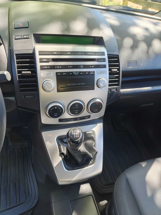 Mazda 5 - SUV de 7 lugares