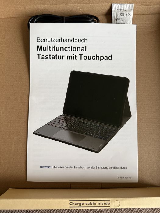 Бездротова клавіатура для планшету