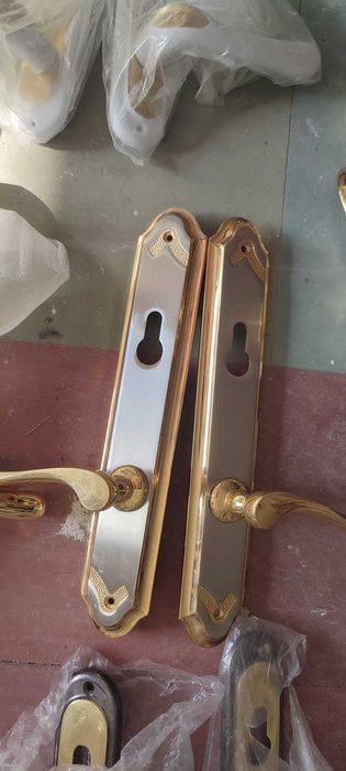 ручка для вхідної двері