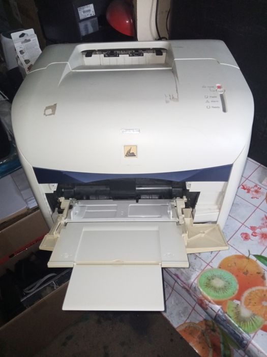 Кольоровий Canon lbp5200