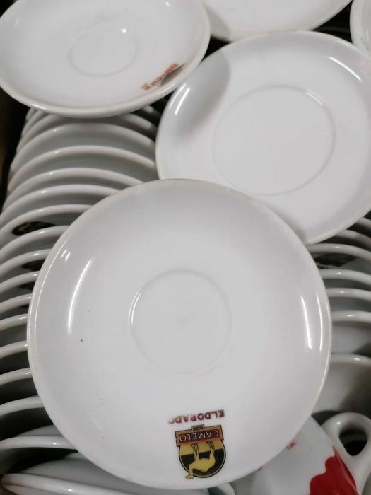 Pires e chávenas café bar, lote todo por 5€