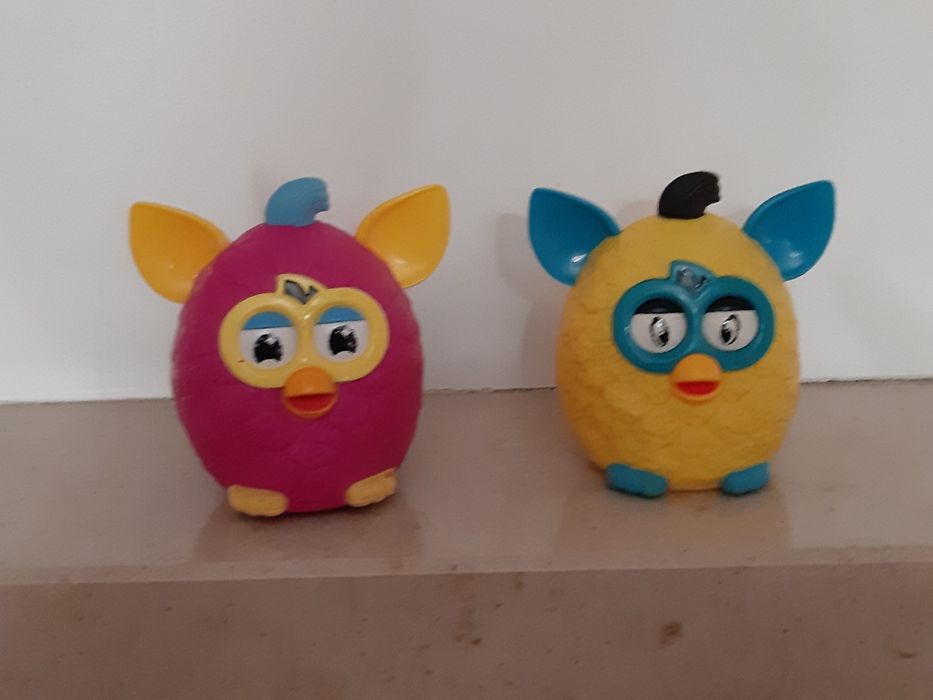 Furby - 2 bonecos furby